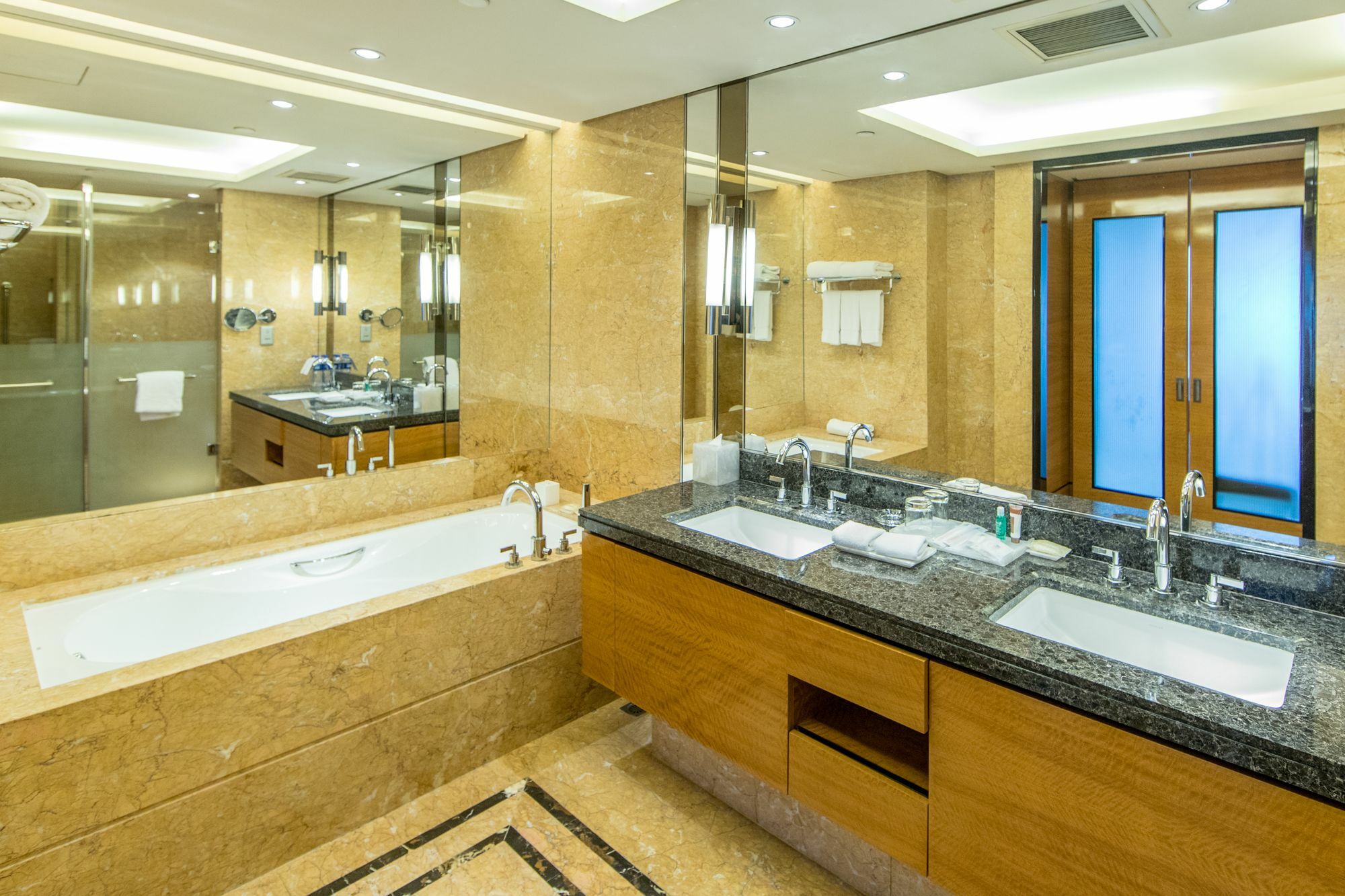 Sheraton Zhongshan Hotel Екстериор снимка